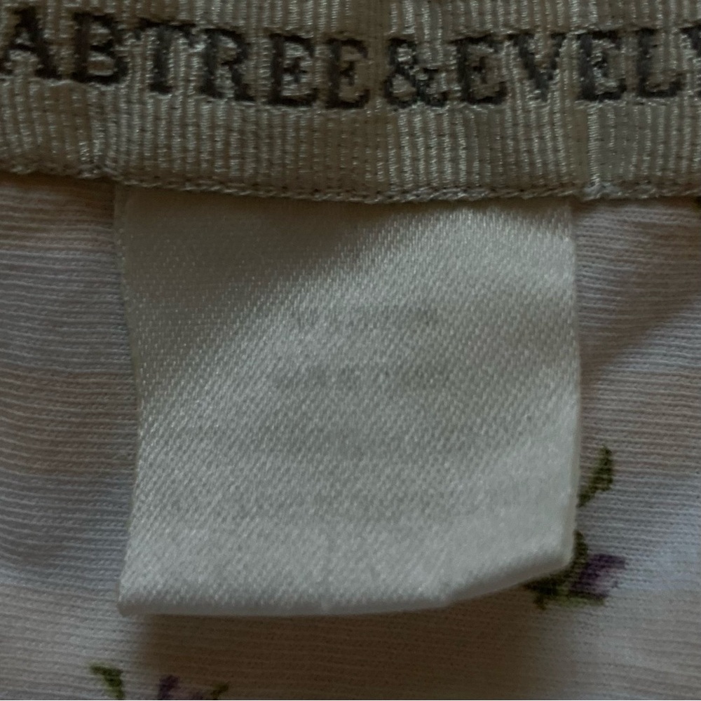 Vintage Crabtree & Evelyn 100% Cotton Knit Nightgown w/Purple Flowers - Picture 8 of 12